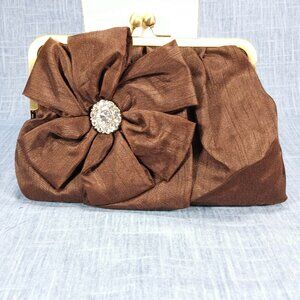 1970's Vintage Brown Fabric Bow Clutch Purse